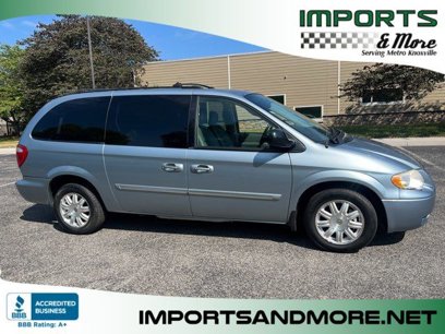 Used 2005 Chrysler Town & Country Touring w/ Leather Interior Group