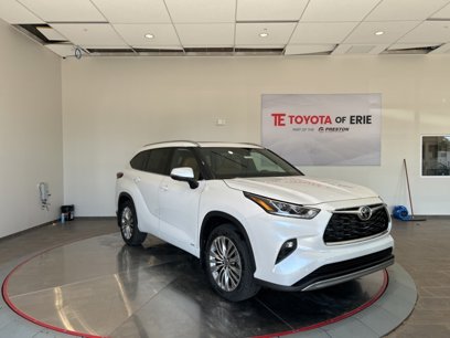 New 2025 Toyota Highlander Platinum