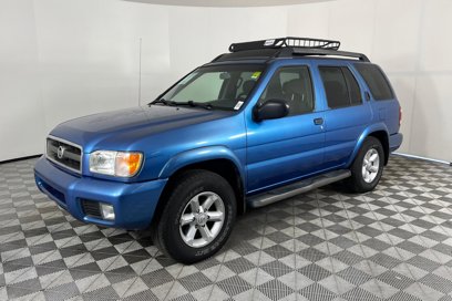 Used 2003 Nissan Pathfinder SE w/ SE Sunroof Pkg