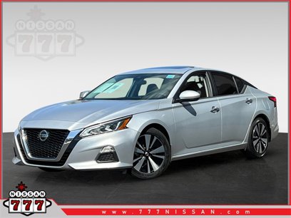 Certified 2021 Nissan Altima 2.5 SV w/ SV Premium Package
