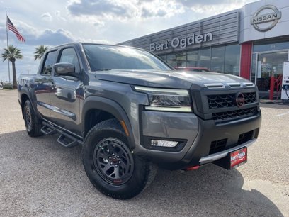 New 2025 Nissan Frontier PRO-4X w/ Pro Premium Package