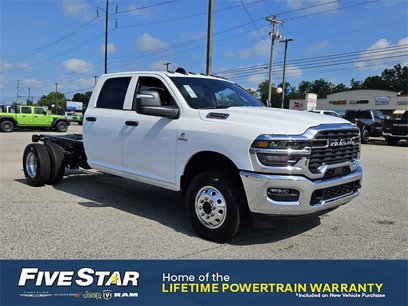 New 2025 RAM 3500 Tradesman w/ Chrome Appearance Group