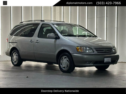Used 2002 Toyota Sienna LE