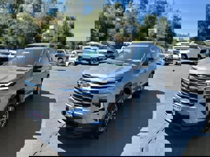 New 2025 Chevrolet Traverse LT w/ Driver Confidence Package