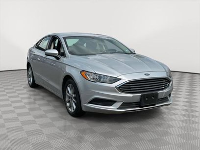 Used 2017 Ford Fusion SE w/ Fusion SE Technology Package