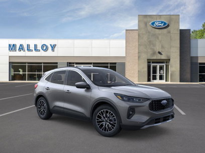 New 2025 Ford Escape SE w/ PHEV Premium Package
