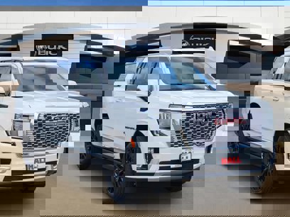 New 2024 GMC Yukon XL Denali w/ Max Trailering Package