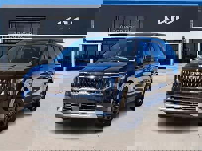New 2025 Kia Carnival