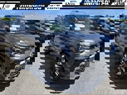 New 2025 Volkswagen Taos SE