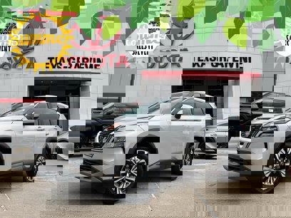 Used 2023 Nissan Rogue SV
