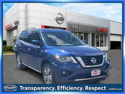 Used 2020 Nissan Pathfinder SV