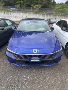 New 2025 Hyundai Elantra SE w/ Cargo Package