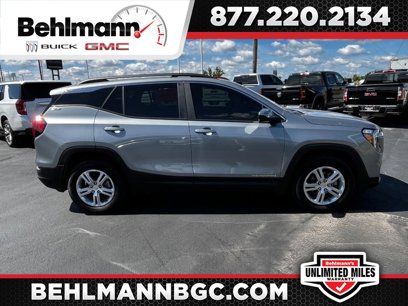 Used 2024 GMC Terrain SLE w/ Driver Convenience Package