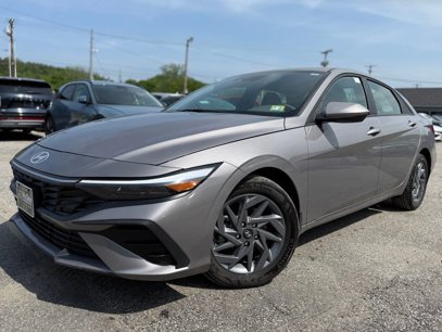 Used 2024 Hyundai Elantra SEL