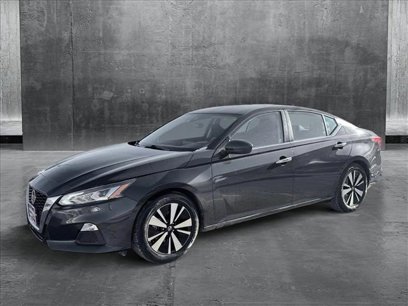 Used 2022 Nissan Altima 2.5 SV