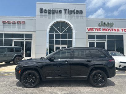 Used 2023 Jeep Grand Cherokee Altitude