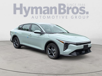 New 2025 Kia K4 LXS