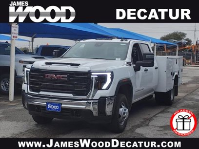 New 2024 GMC Sierra 3500 Pro w/ Convenience Package