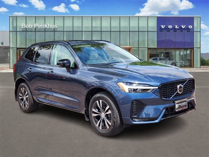 Used 2025 Volvo XC60 B5 Core w/ Climate Package