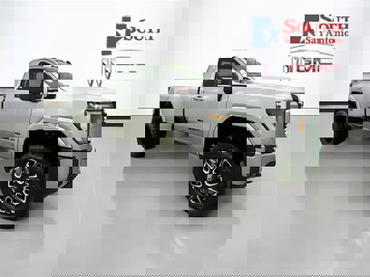 New 2025 GMC Sierra 3500 SLE