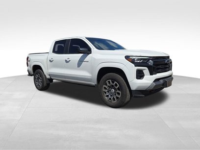 Used 2023 Chevrolet Colorado Z71 w/ Z71 Convenience Package 2