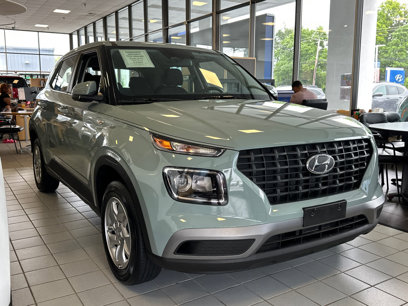 Used 2025 Hyundai Venue SE