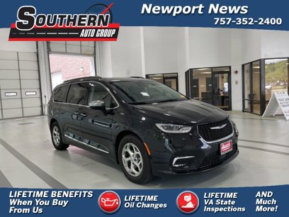Used 2023 Chrysler Pacifica Limited