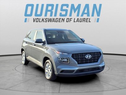 Used 2022 Hyundai Venue SE w/ Cargo Package