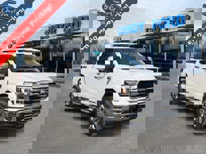 New 2025 Ford F150 Lariat w/ Equipment Group 501A Mid