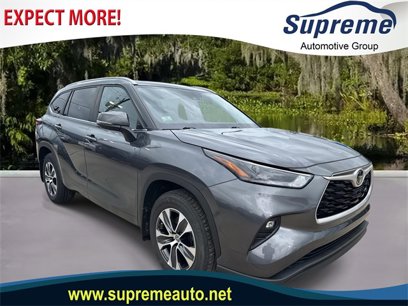 Used 2023 Toyota Highlander XLE