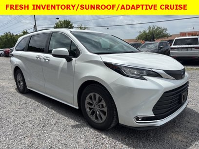 Used 2023 Toyota Sienna XLE