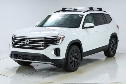New 2025 Volkswagen Atlas SE