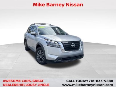 Used 2023 Nissan Pathfinder SV w/ SV Premium Package