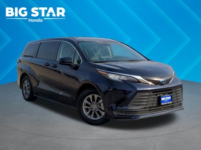 Used 2022 Toyota Sienna LE