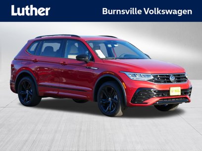 New 2024 Volkswagen Tiguan SE R-Line