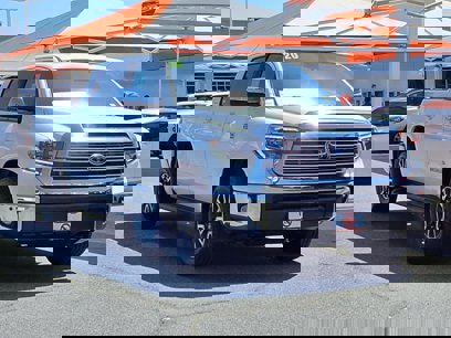 Used 2020 Toyota Tundra Limited w/ Limited Premium Package