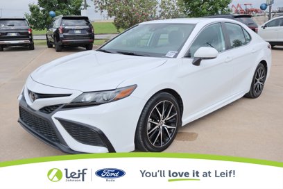 Used 2023 Toyota Camry SE