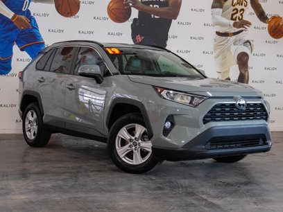 Used 2019 Toyota RAV4 XLE w/ Convenience Package