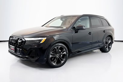 New 2025 Audi Q7 3.0T Prestige