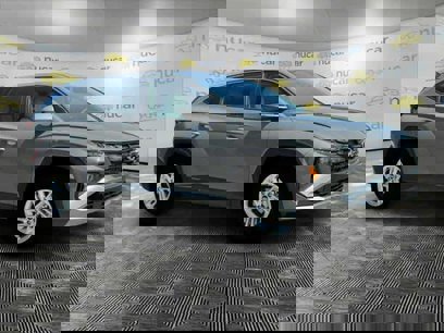 New 2025 Hyundai Tucson SE