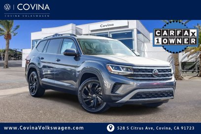 Used 2023 Volkswagen Atlas SE w/ Black Wheel Package