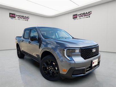 New 2025 Ford Maverick Lariat w/ Black Appearance Package