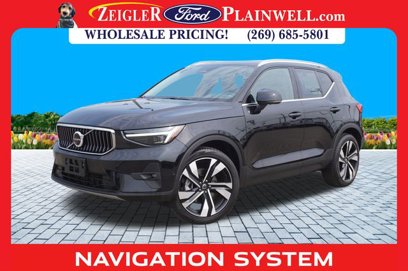 Used 2024 Volvo XC40 B5 Ultimate w/ Climate Package