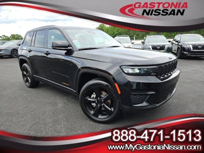 Used 2023 Jeep Grand Cherokee Altitude