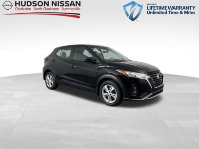 New 2025 Nissan Kicks Play S
