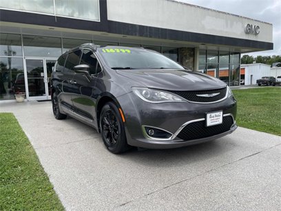 Used 2019 Chrysler Pacifica Touring-L