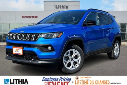 New 2025 Jeep Compass Latitude w/ Sun and Sound Group