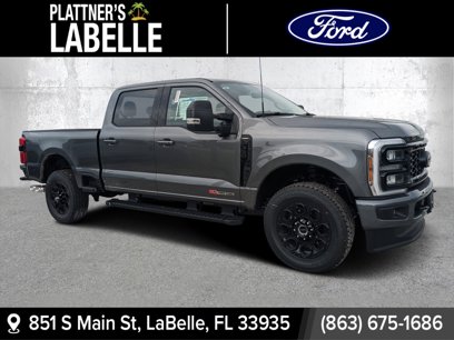 New 2025 Ford F350 Lariat w/ Black Appearance Package