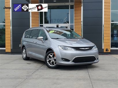 Used 2019 Chrysler Pacifica Limited
