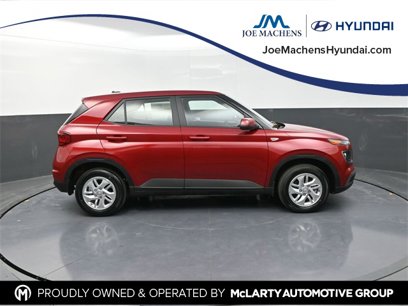 New 2025 Hyundai Venue SE